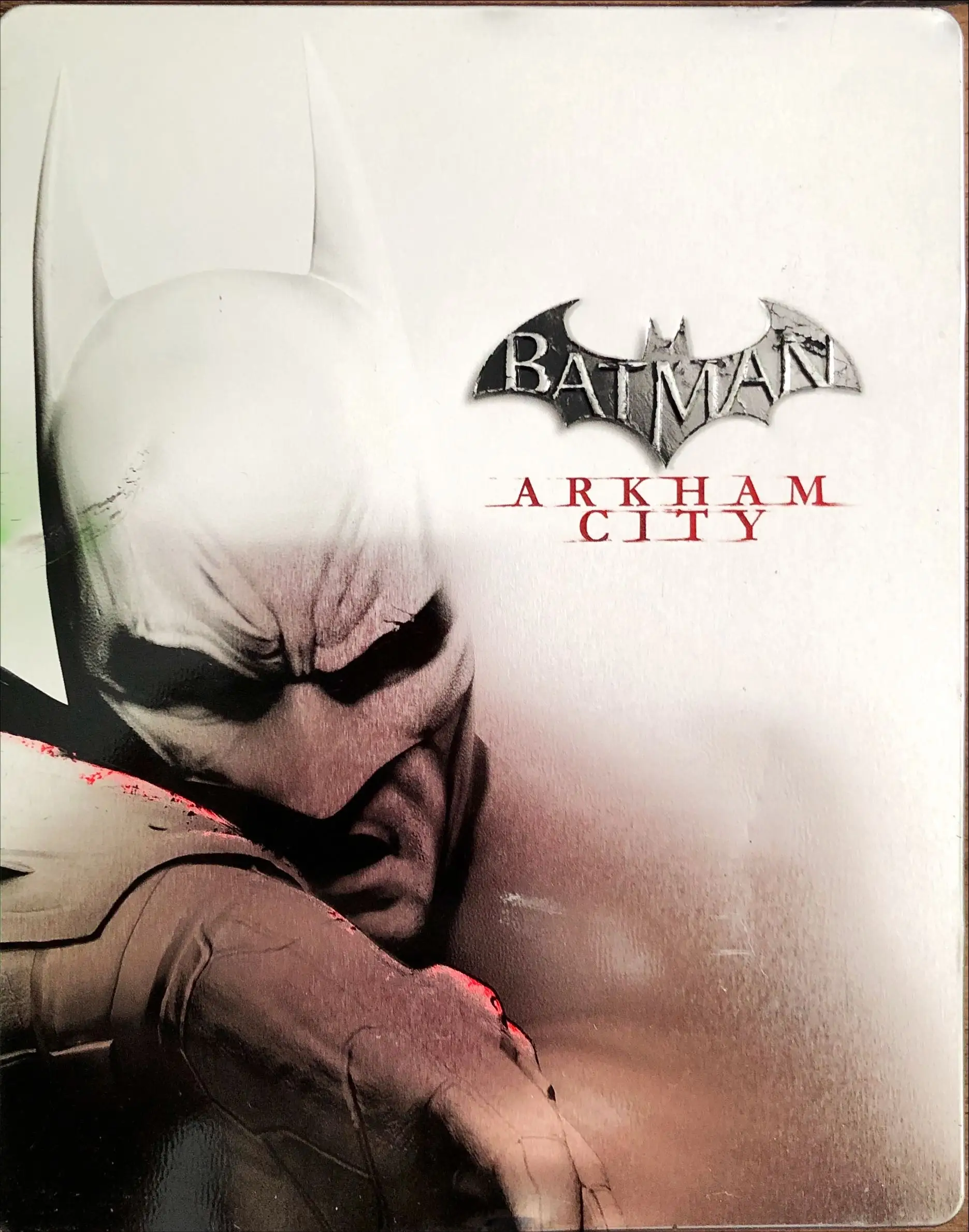 BATMAN ARKHAM CITY STEELBOOK VERSION