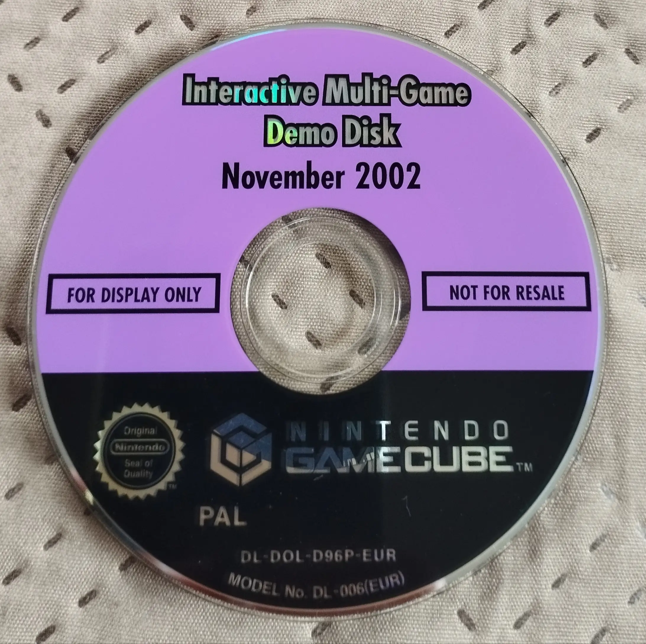 Interactive Multi-Game Demo Disc – November 2002